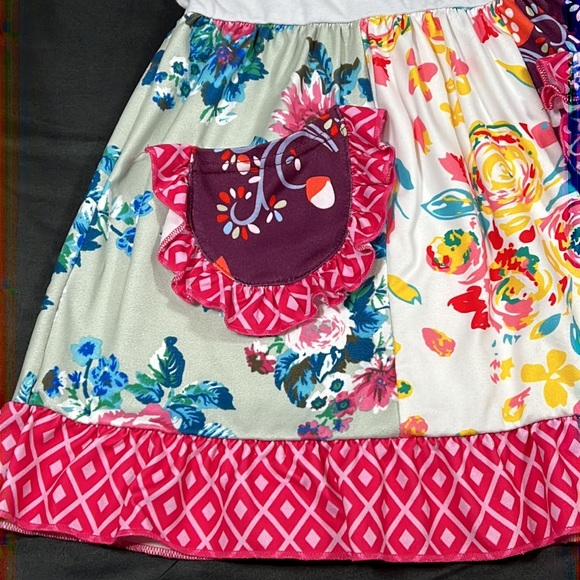 Adorable Girls Multi Colored Dress Size 6-7 - Picture 3 of 7